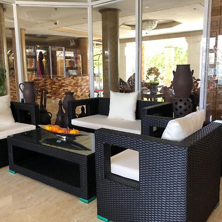 Em Royalle Hotel & Beach Resort San Juan  Eksteriør billede