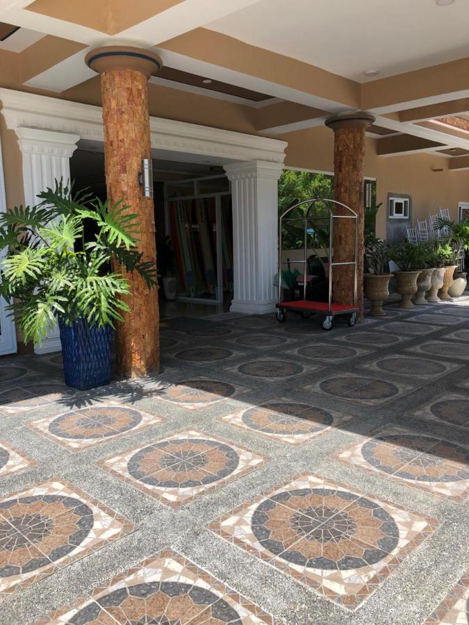 Em Royalle Hotel & Beach Resort San Juan  Eksteriør billede