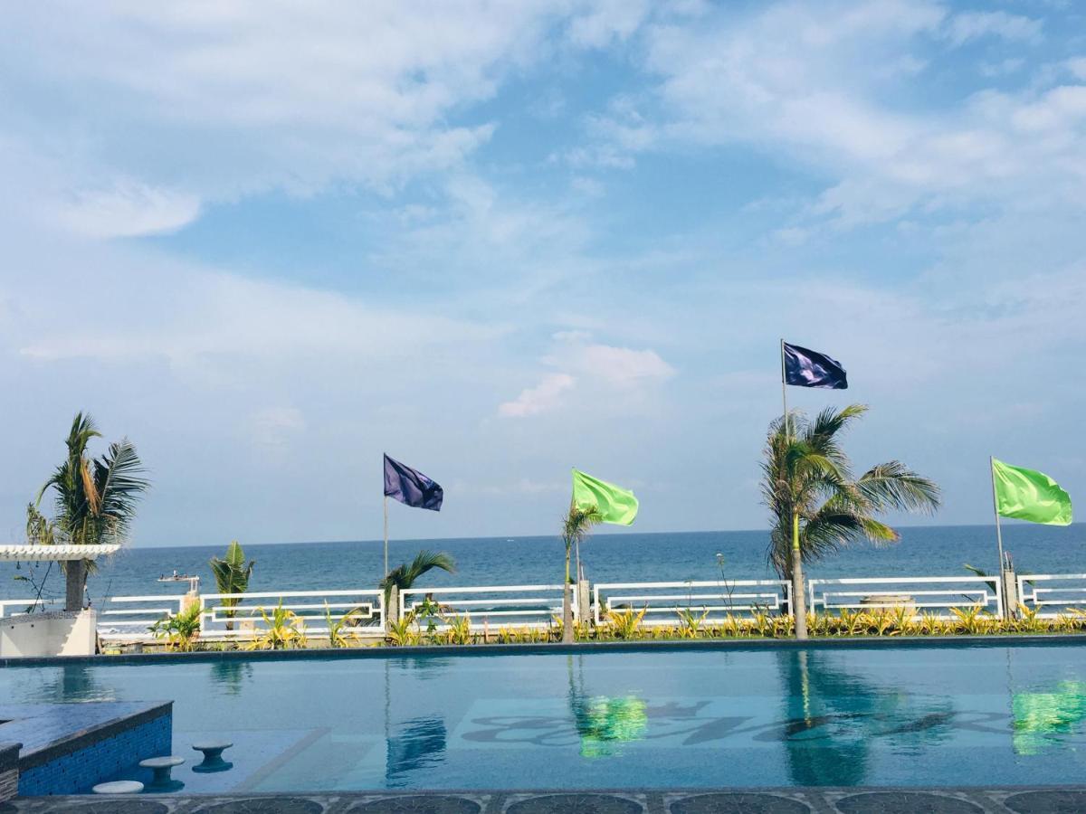 Em Royalle Hotel & Beach Resort San Juan  Eksteriør billede